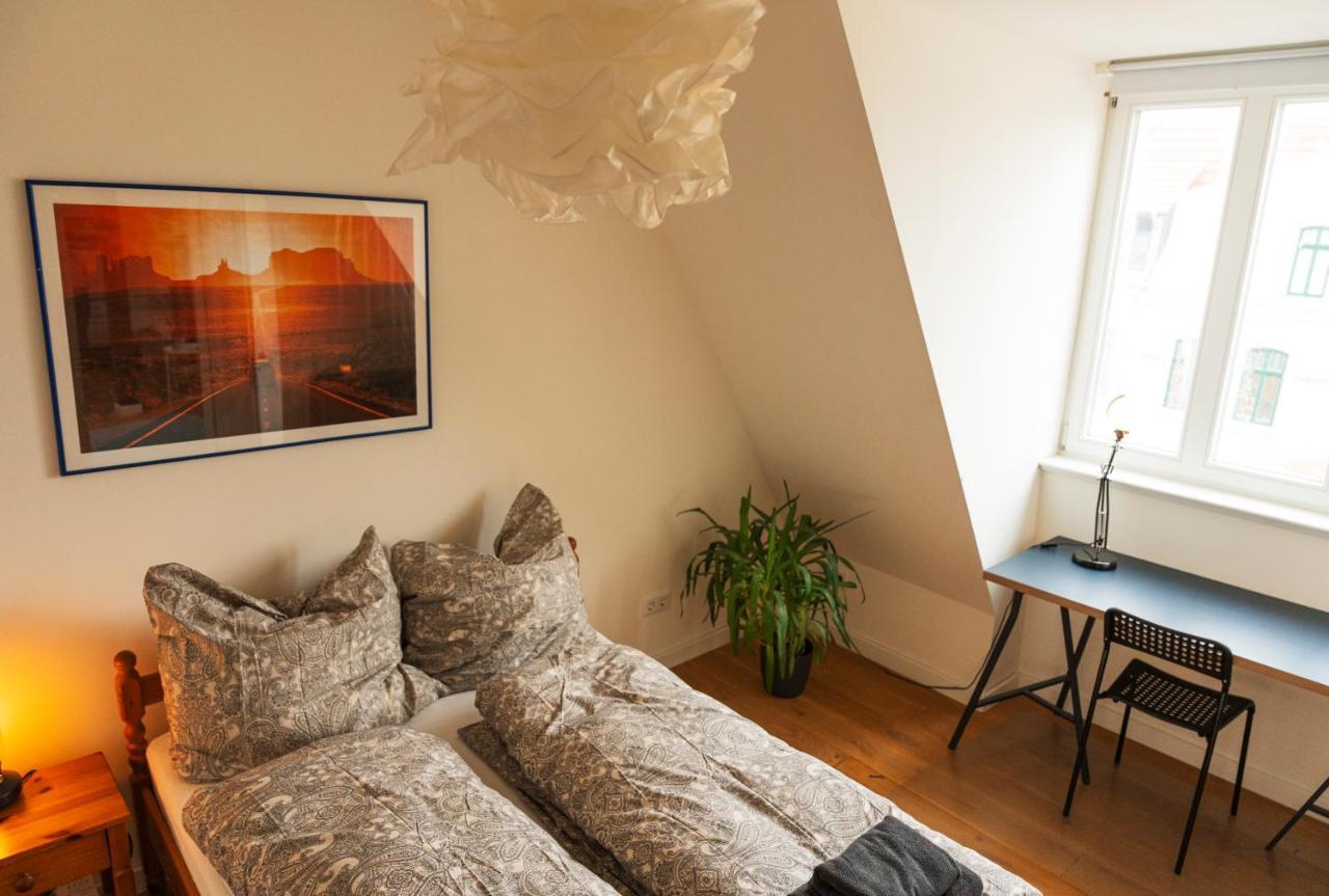 Woelkchen - Wohnung Mit Balkon, Holzdielen & Tv بريمرهافن المظهر الخارجي الصورة
